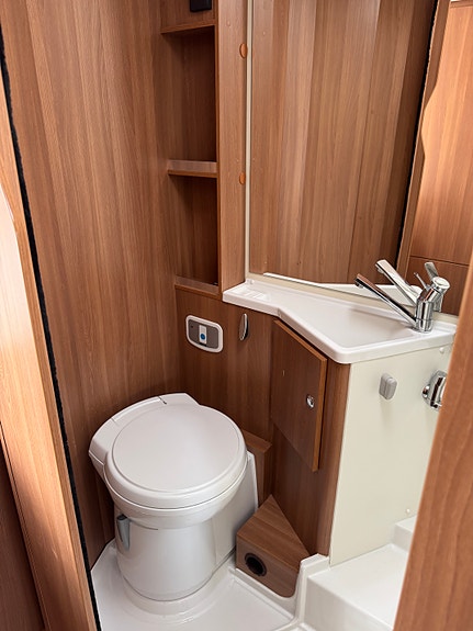 Product image 8 of 11