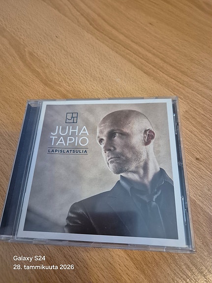 Juha Tapio (katso kuvat ja lue ilmoitus)