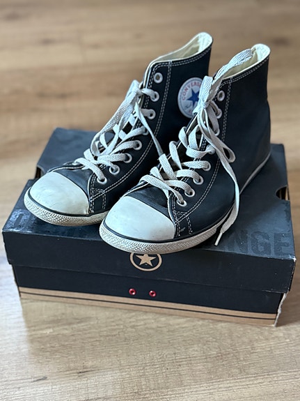 Converse nahkaiset tennarit