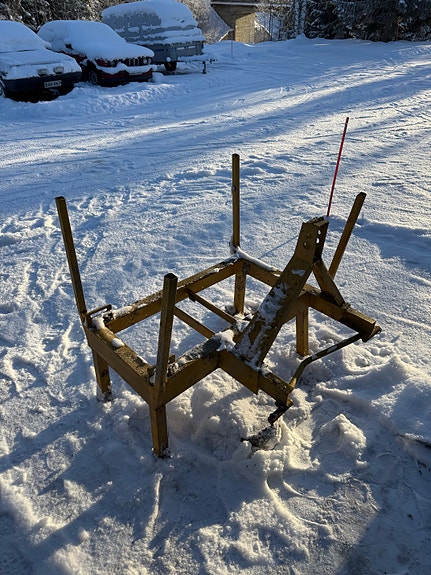 Traktorin lisälaite