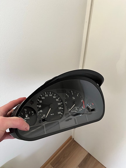 BMW e46 mittaristo