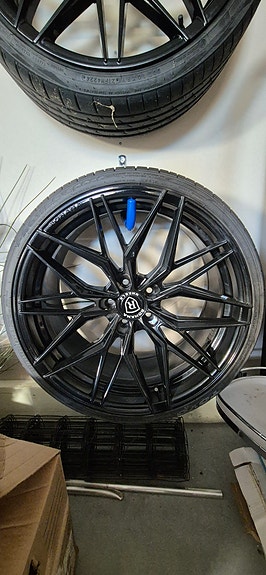 Rohana RFX10 5x112 20" vanteet Toyo renkailla