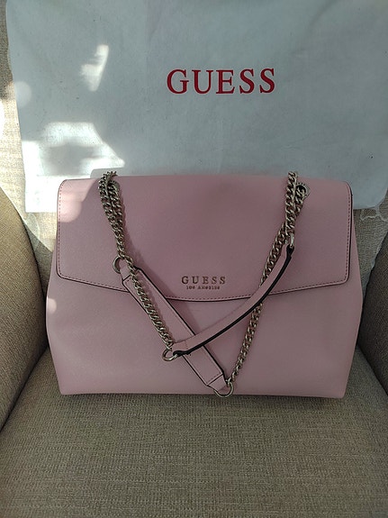 GUESS LAUKKU