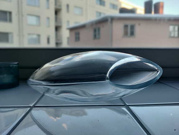 Aava lepäävä lasimaljakko 26 cm Markku Salo