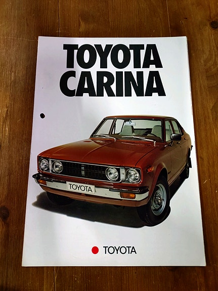 Toyota Carina myyntiesite