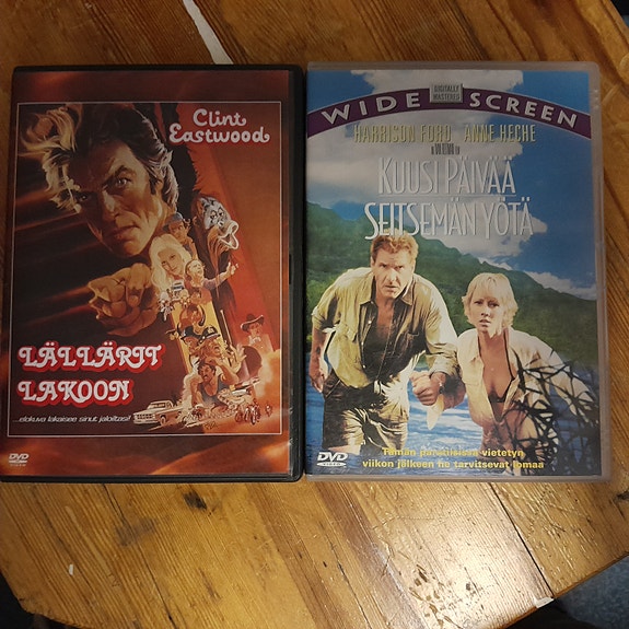 Kuusi päivää seitsemän yötä ja Lällärit lakoon dvd