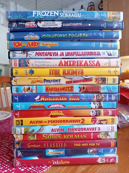 18 kpl lasten dvd