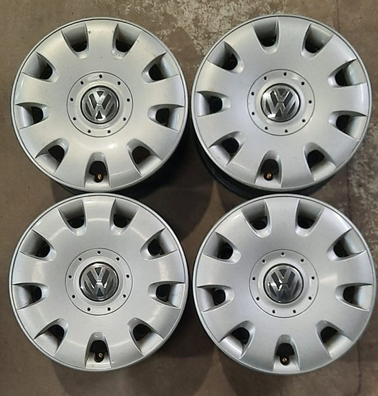 Käytetyt Volkswagen 6×15 5×112 peltivanteet + kapselit
