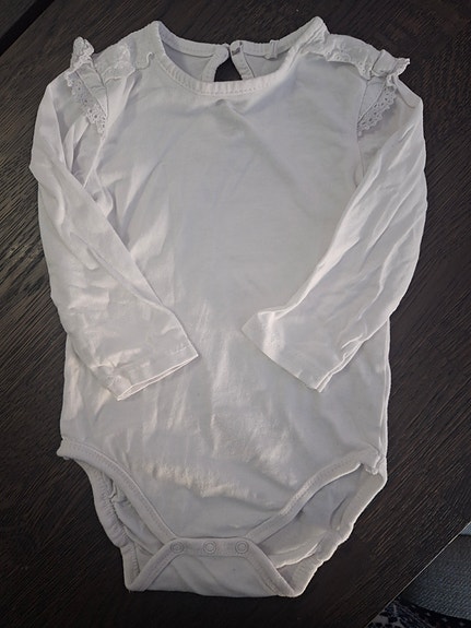 Valkoinen body 80