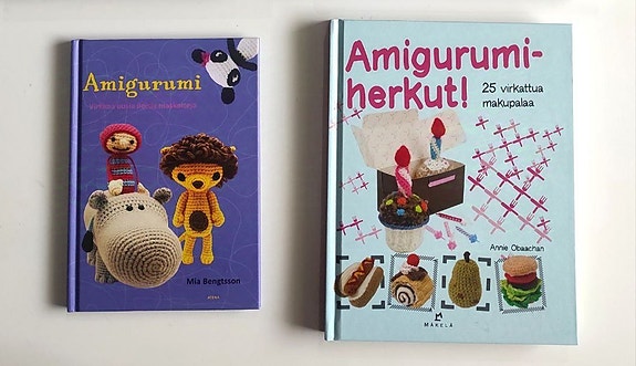 Virkkauskirjat: Amigurumi & Amigurumi herkut
