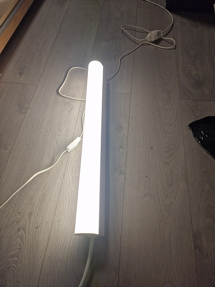 LED-valaisin 60 cm