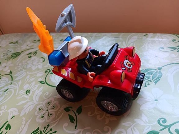 Lego Dublo palomies ja mönkijä