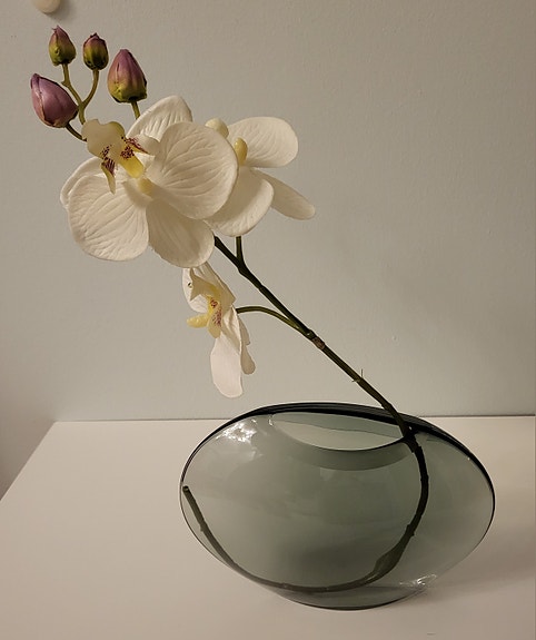 Iittala, Markku Salo, pieni harmaa Aava maljakko