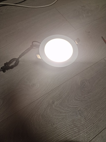 LED-alasvalot 6W 2 kpl