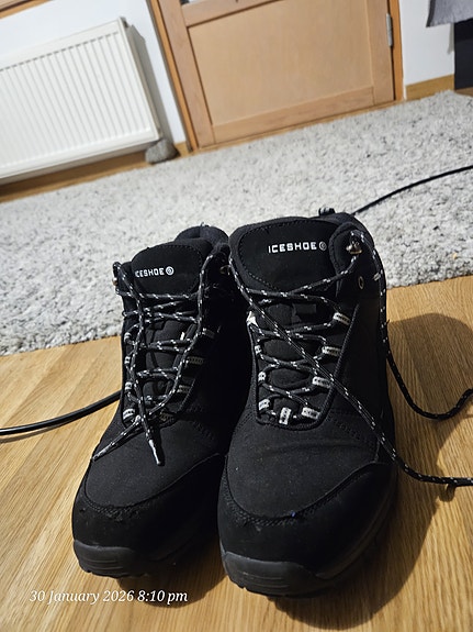 Nastakengät (Iceshoes) käytetty vain muuta kerran koko 43