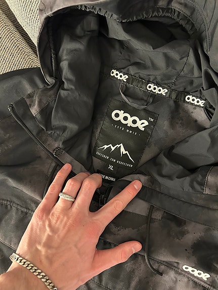 Product image 6 of 8