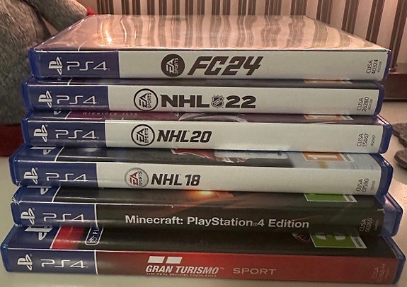 PS4 pelit NHL 18 ja FC24