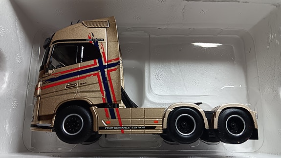 Wsi Volvo FH 4 Globetrotter XL 6x2 TagAxle