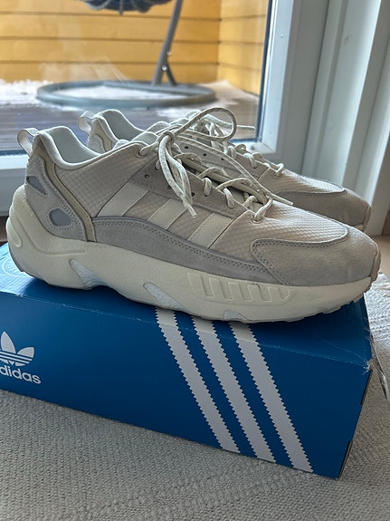 Adidas ZX 22 Boost Tennarit 46 ja 2/3 UUDET