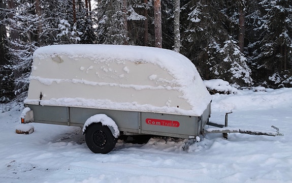 Vuokrataan iso kuomukärry