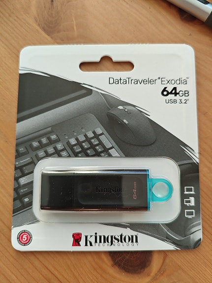 Muistitikku 64GB Kingston DataTraveler Exodia USB 3.2