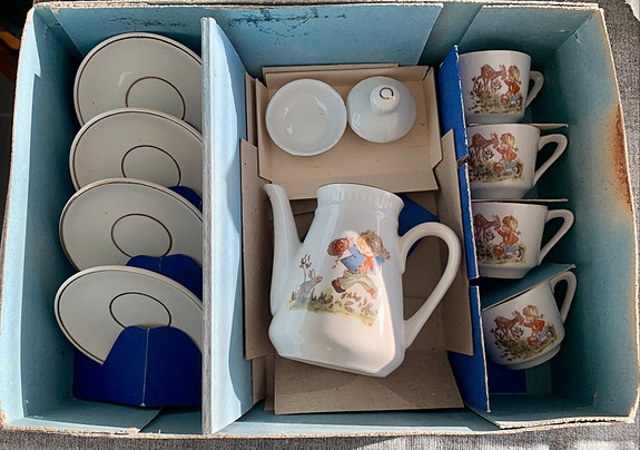 Product image 1 of 2