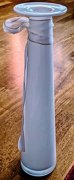 Valkoinen korkea malja klo 41 cm