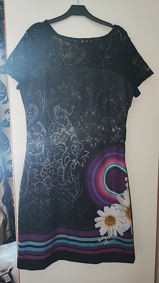 Desigual kukka mekko 38/40 käyttämätön