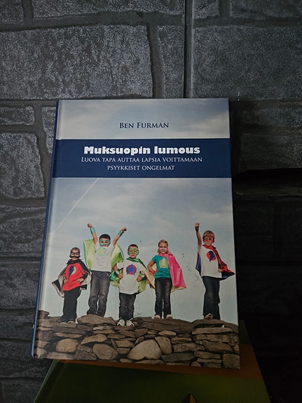 Muksuopin lumous- kirja