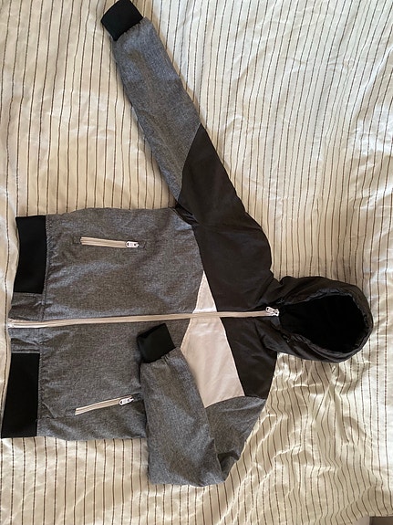 Tyylikäs poikien toppatakki koko XS (n. 158 cm)