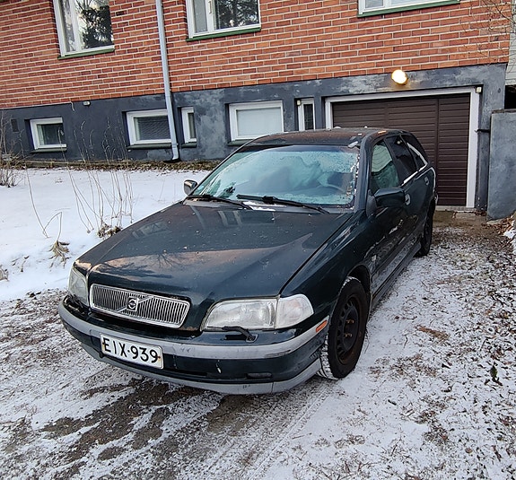 Volvo V40 ph1 -99 osia