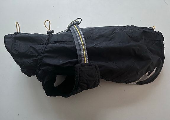 Hurtta sadetakki fleece vuorella , musta 25cm