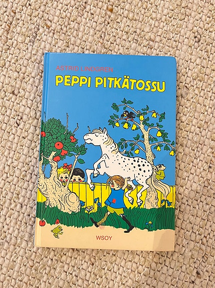 Peppi Pitkätossu -kirja