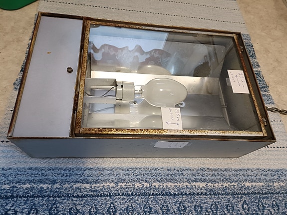 Helvar valonheitin