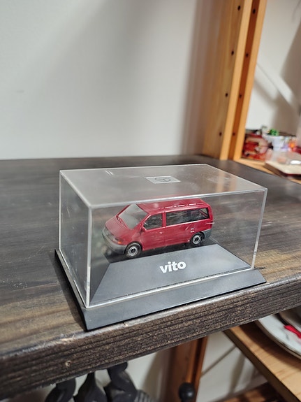 MB Vito W638 1/43 pienoismalli.