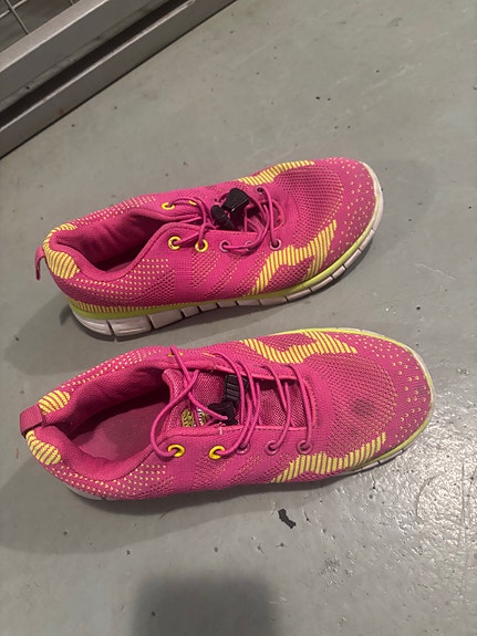 juoksukengät koko 36 pinkki