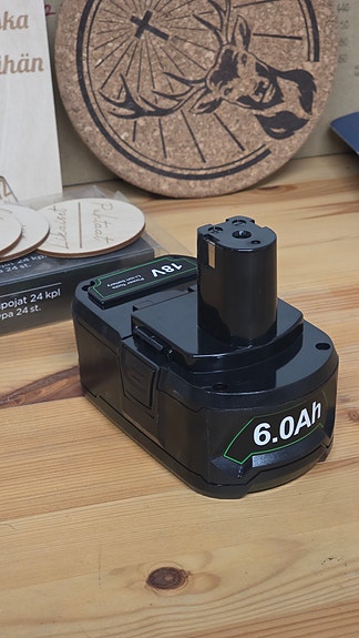 Ryobi One+ 18V Tarvikeakku