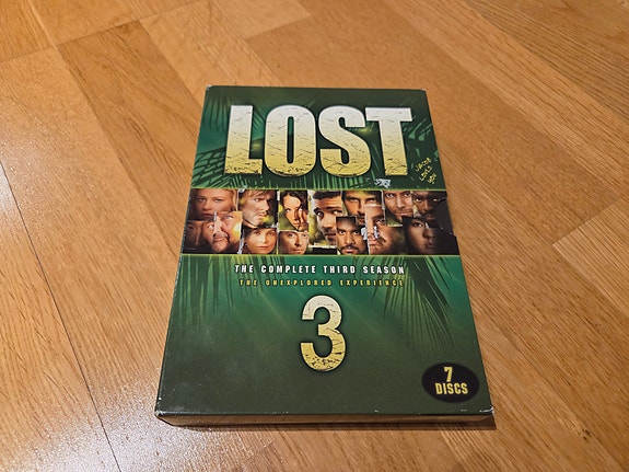 Lost kausi 3 DVD boxi