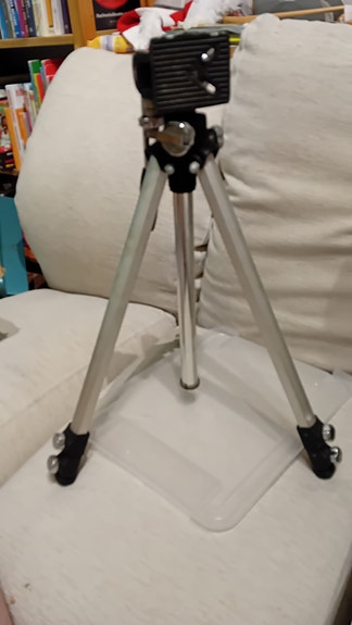 Dia tripod silver v3