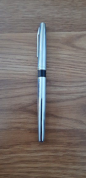 Cccp olympia -80 muste täytekynä
