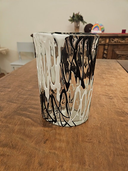 Murano-tyylinen tai Muranon taidelasimaljakko
