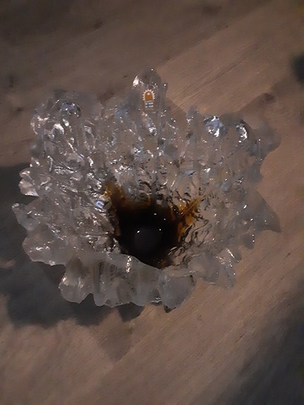 Humppila kasvimaalla maljakko