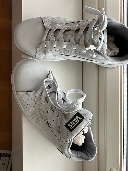 Vans skeittikengät käyttämättömät