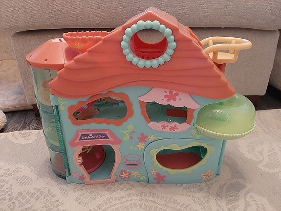 Littlest pet shop talo