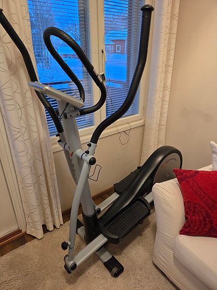 Energetics crosstrainer, hyvässä kunnossa, laadukas, sähköiset ohjelmat