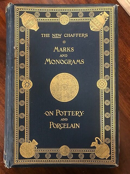 Marks and monograms on pottery and porcelain 1912 -kirja