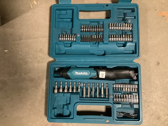 Makita Ruuvinväännin