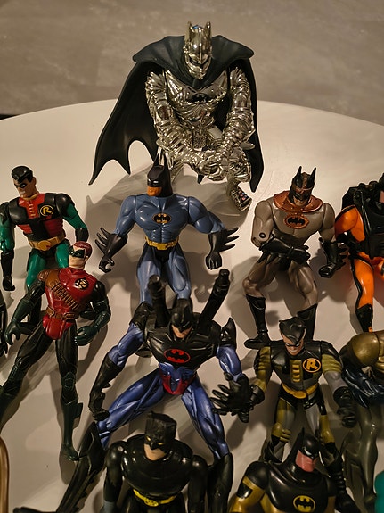 Batman figuureja 14 kpl. Lisätty yksi hahmo.