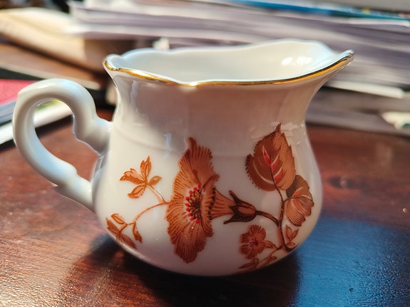 Posliininen kermakko / maitokannu – vintage