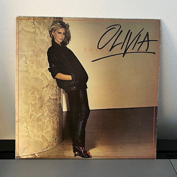 Olivia Newton-John | Totally Hot
